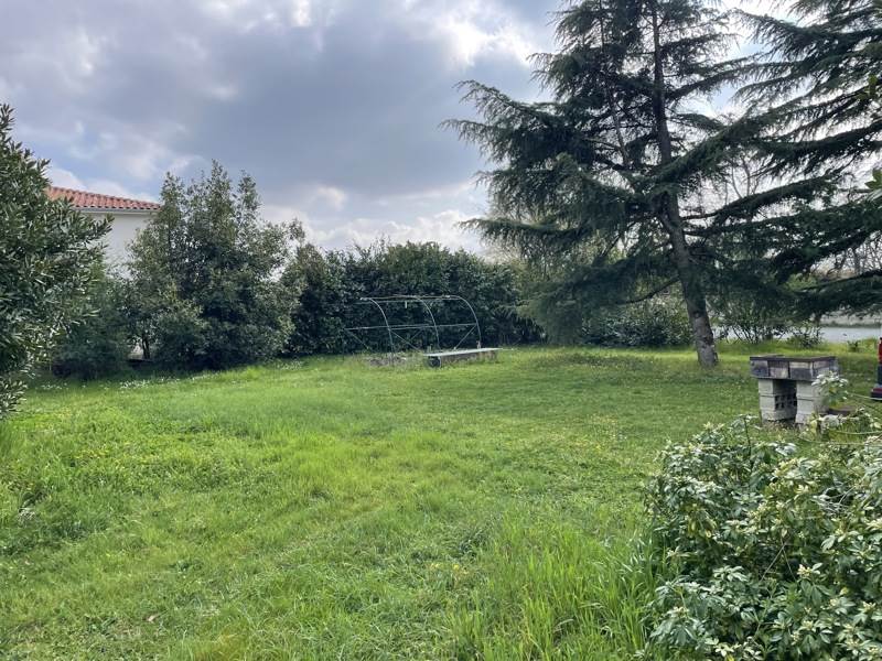 Vente Terrain BLANQUEFORT - -635 m²
