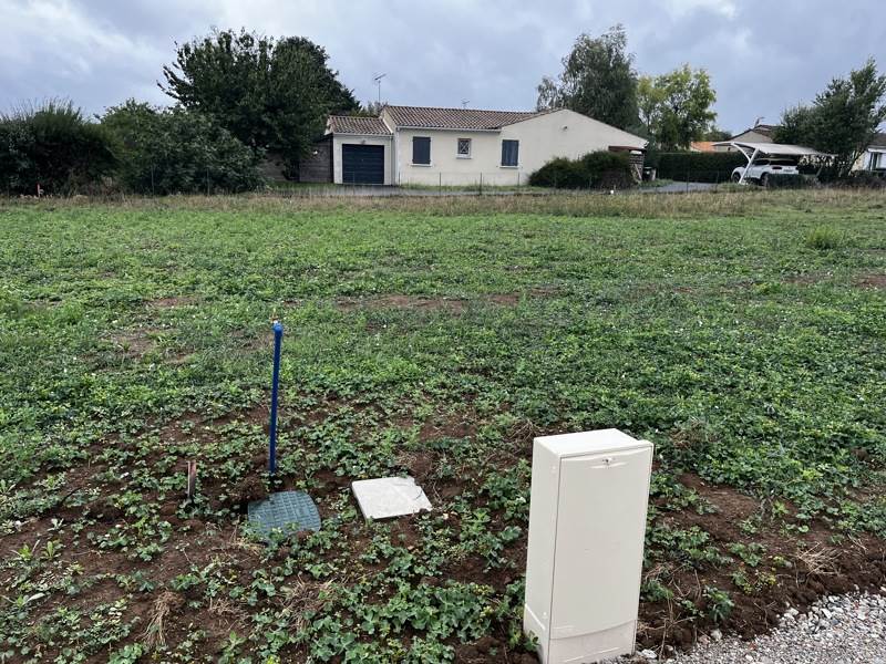 Vente Terrain TESSON - -686 m²
