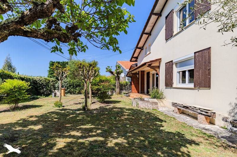 Vente Maison LIBOURNE - 5 pièces -118 m² - (33500)
