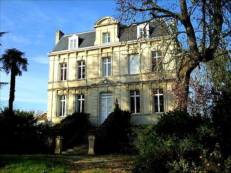 Vente Château PESSAC - 11 pièces -370 m² - (33600)