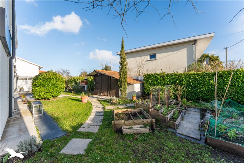 Vente Maison PESSAC - 6 pièces -202 m² - (33600)