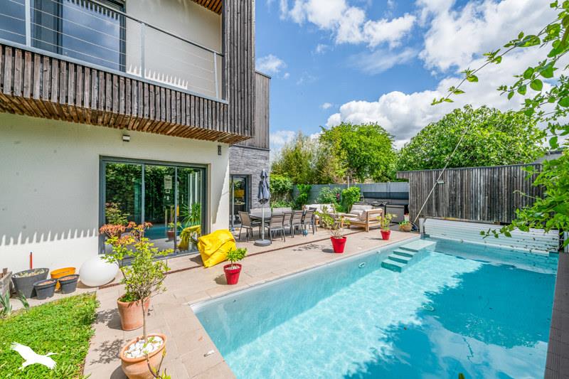 Vente Maison PESSAC - 8 pièces -183 m² - (33600)