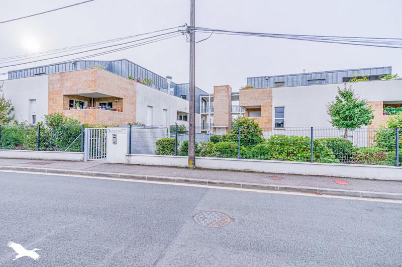 Vente Appartement PESSAC - 3 pièces -65 m² - (33600)