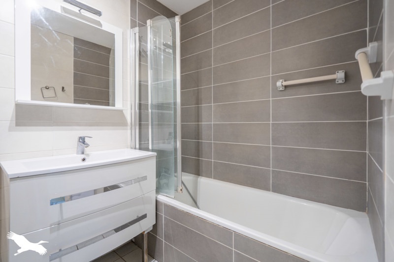 Vente Appartement PESSAC - 3 pièces -60 m² - (33600)