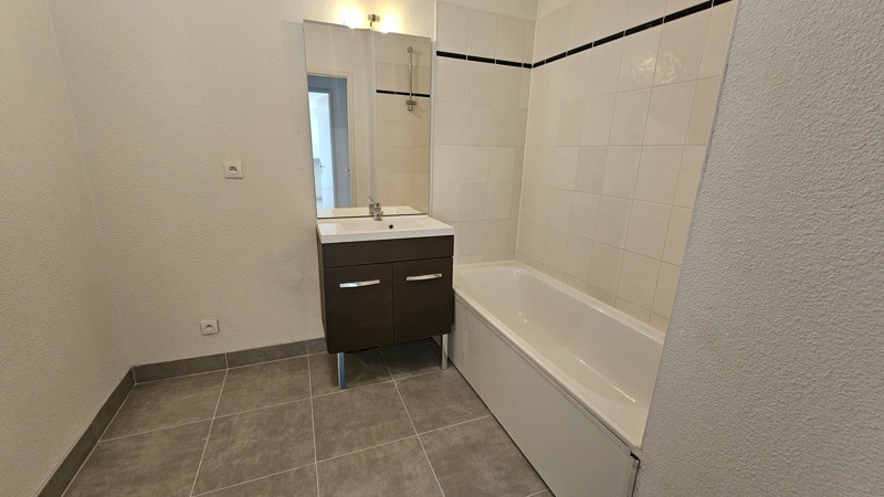 Vente Appartement PESSAC - 3 pièces -63 m² - (33600)