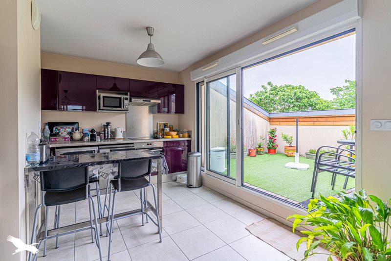 Vente Appartement PESSAC - 3 pièces -73 m² - (33600)