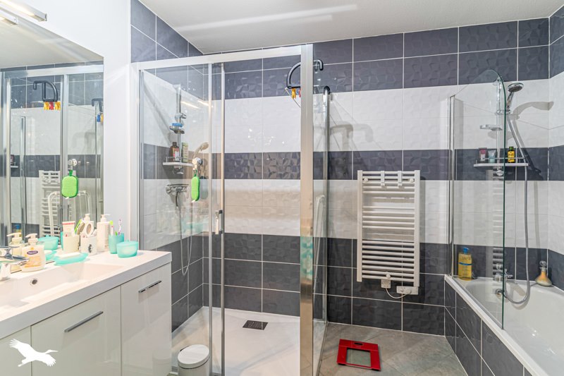 Vente Appartement PESSAC - 3 pièces -70 m² - (33600)