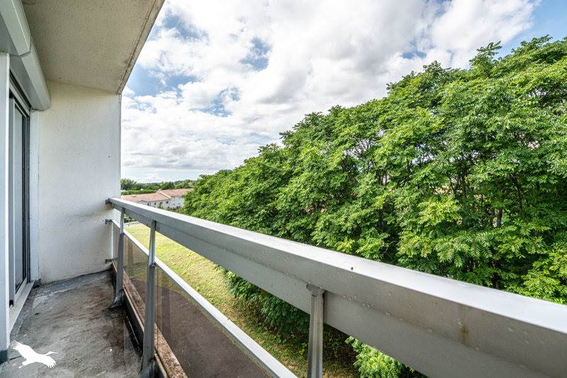 Vente Appartement PESSAC - 2 pièces -33 m² - (33600)