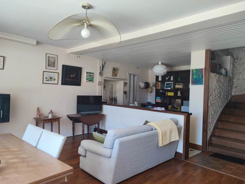 Vente Maison ST SEVERIN - 5 pièces -138 m² - (16390)