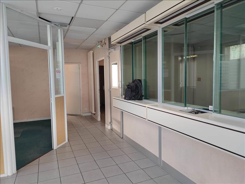 Vente Immeuble CHALAIS - -  258 m² - (16210)