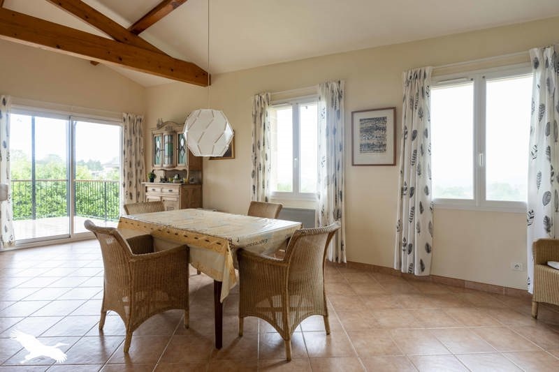 Vente Maison LES ESSARDS - 4 pièces -119 m² - (16210)