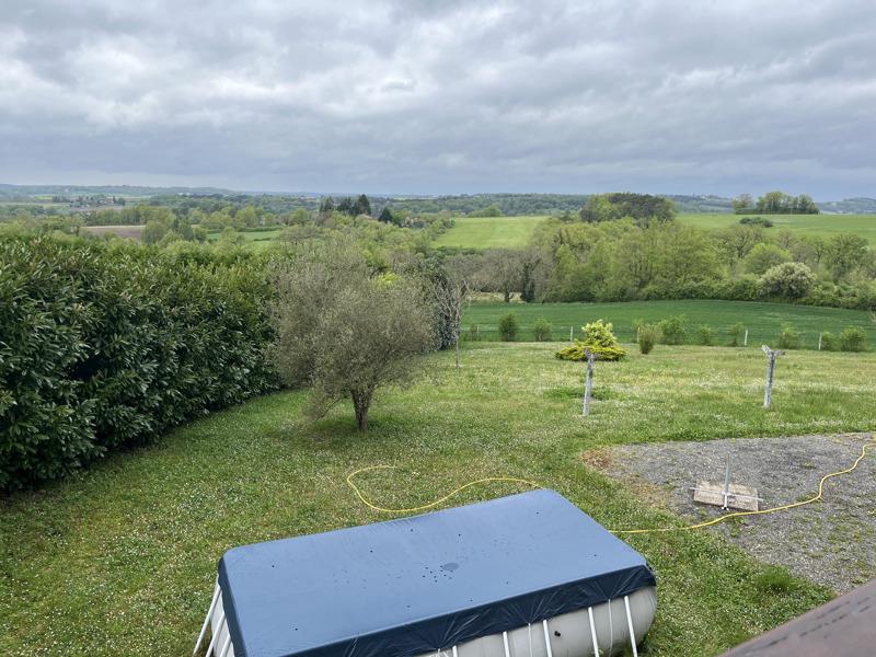 Vente Maison LES ESSARDS - 4 pièces -119 m² - (16210)