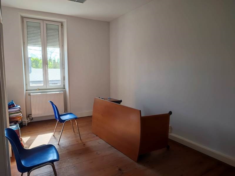 Vente Maison CHALAIS - 6 pièces -126 m² - (16210)