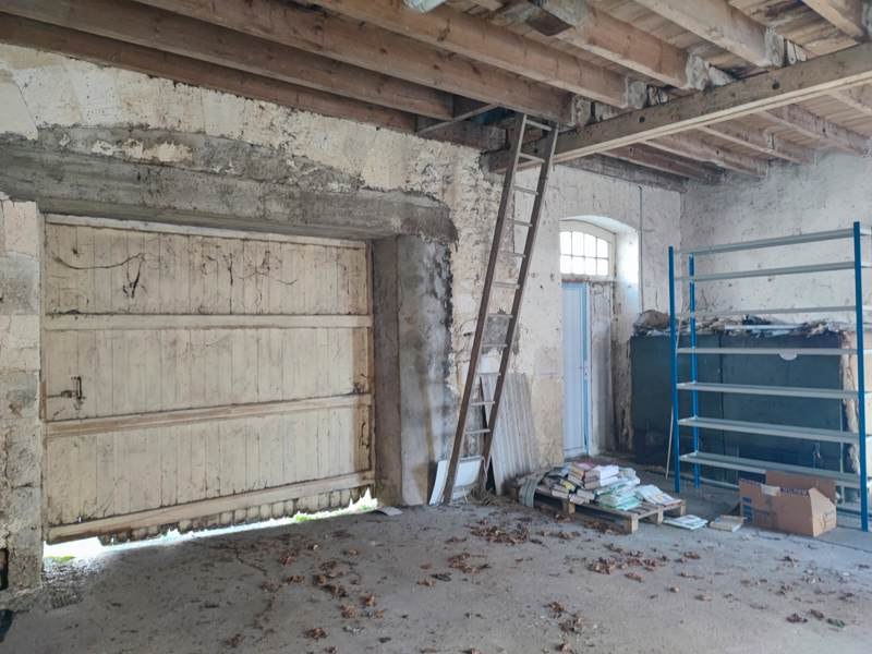 Vente Maison CHALAIS - 6 pièces -126 m² - (16210)