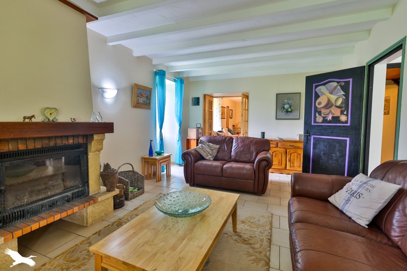 Vente Maison ST QUENTIN DE CHALAIS - 6 pièces -150 m² - (16210)