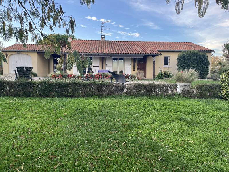 Vente Maison ST ROMAIN - 4 pièces -100 m² - (16210)