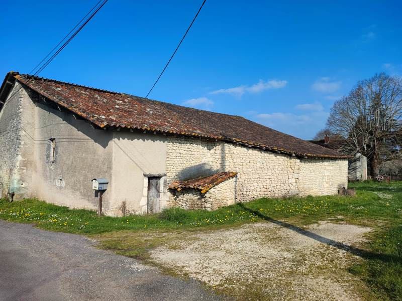 Vente Maison CHALAIS - 3 pièces -60 m² - (16210)