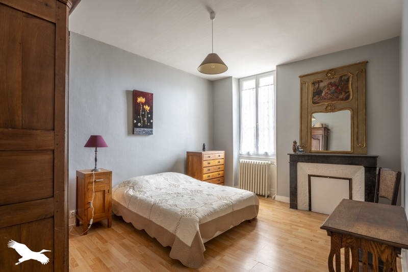 Vente Maison BROSSAC - 7 pièces -174 m² - (16480)