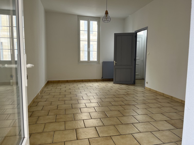 Vente Maison CHALAIS - 5 pièces -98 m² - (16210)