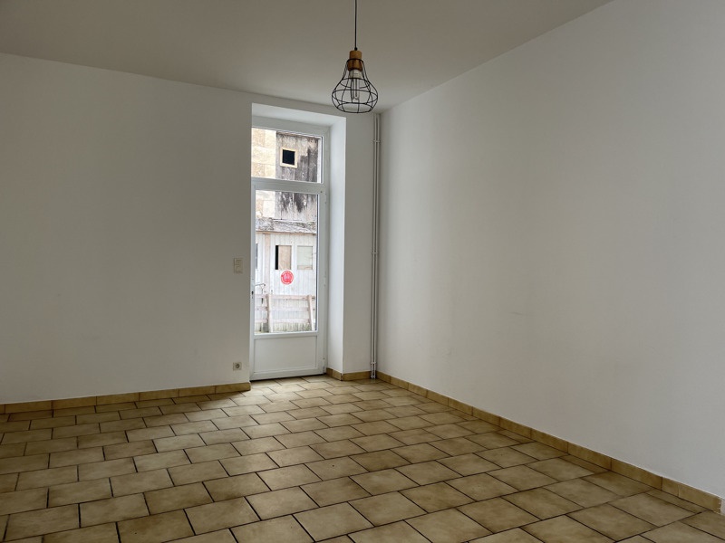 Vente Maison CHALAIS - 5 pièces -98 m² - (16210)