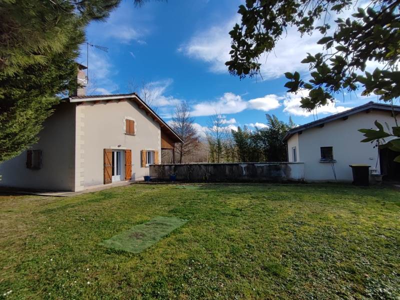 Maison 4 pièces 110 m² · à Yviers · 110 m² · 139 384 €