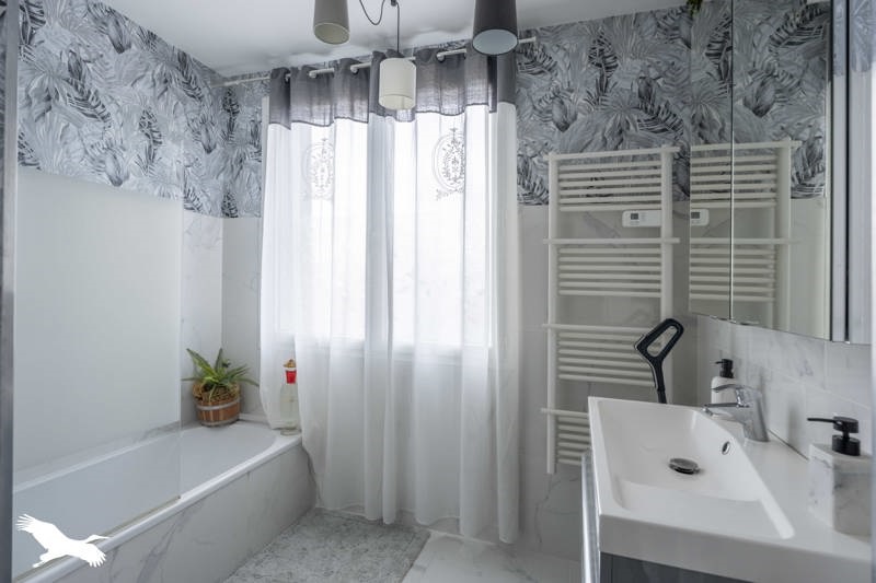 Vente Maison CHALAIS - 5 pièces -135 m² - (16210)