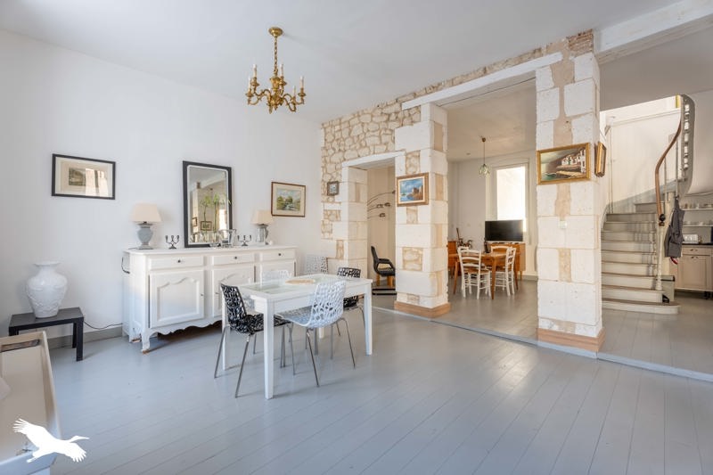 Vente Maison CHALAIS - 7 pièces -225 m² - (16210)