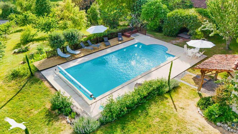 Vente Maison ST ROMAIN - 8 pièces -330 m² - (16210)