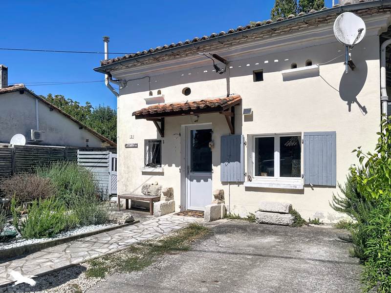 Vente Maison RIOUX MARTIN - 3 pièces -97 m² - (16210)