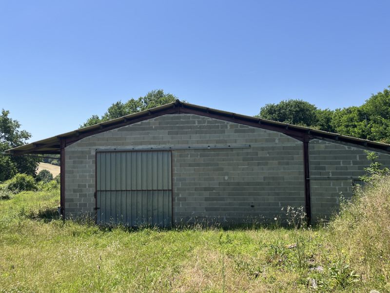 1 pièce 350 m² · à Yviers · 350 m² · 35 000 €