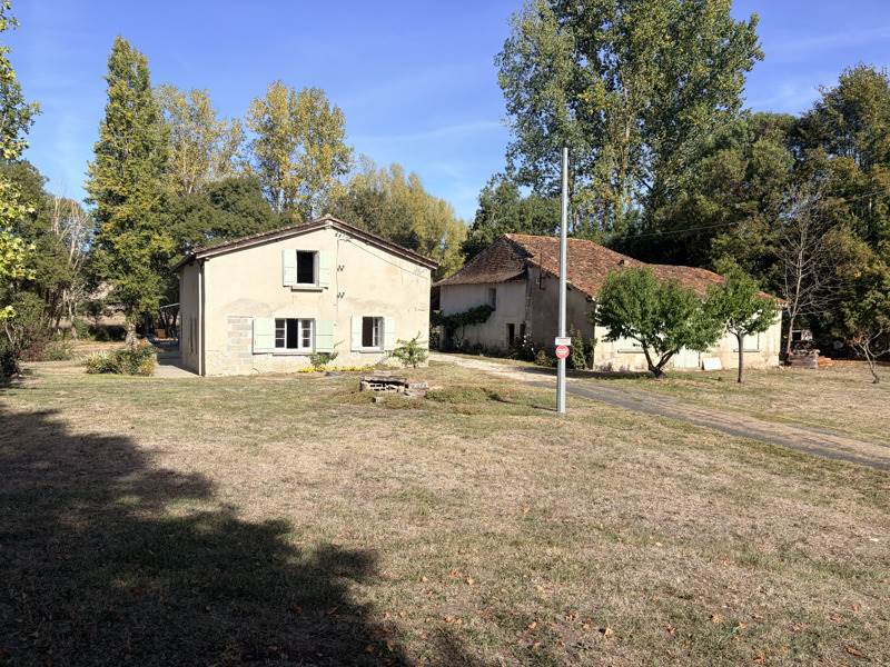 Vente Maison Courlac 16210 4 pièces - 155 m²