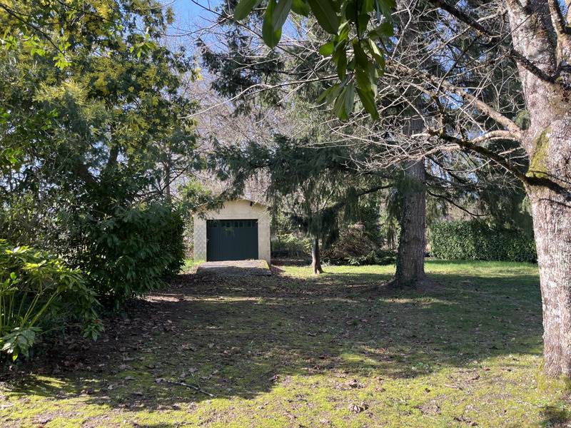 Vente Maison Médillac - 6 pièces -140 m² - (16210)
