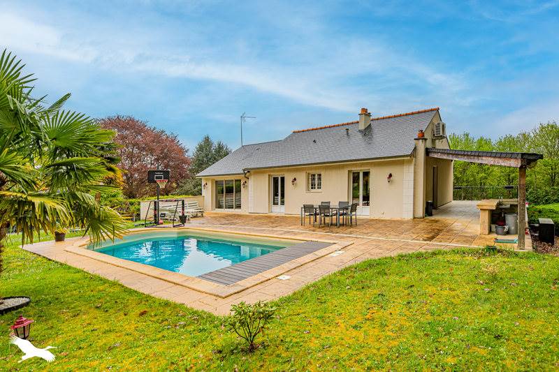 Vente Maison ST ETIENNE DE CHIGNY - 7 pièces -155 m² - (37230)