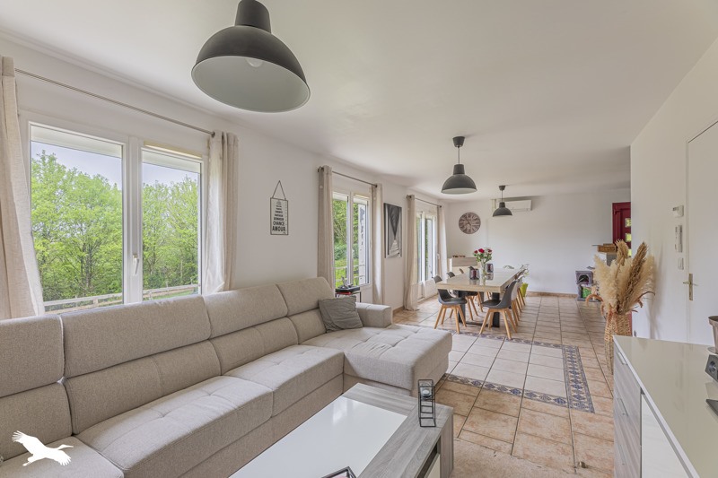 Vente Maison ST ETIENNE DE CHIGNY - 7 pièces -155 m² - (37230)