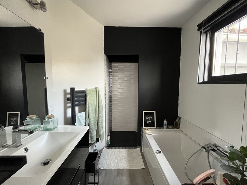 Vente Maison ST JEAN DE VEDAS - 5 pièces -135 m² - (34430)