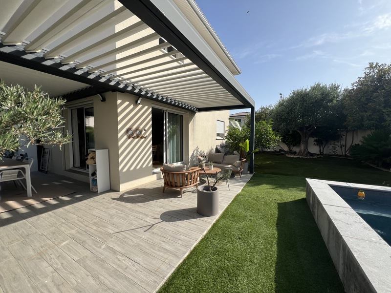 Vente Maison ST JEAN DE VEDAS - 5 pièces -120 m² - (34430)