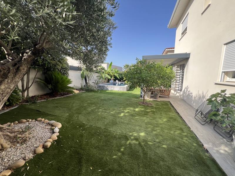 Vente Maison ST JEAN DE VEDAS - 5 pièces -120 m² - (34430)