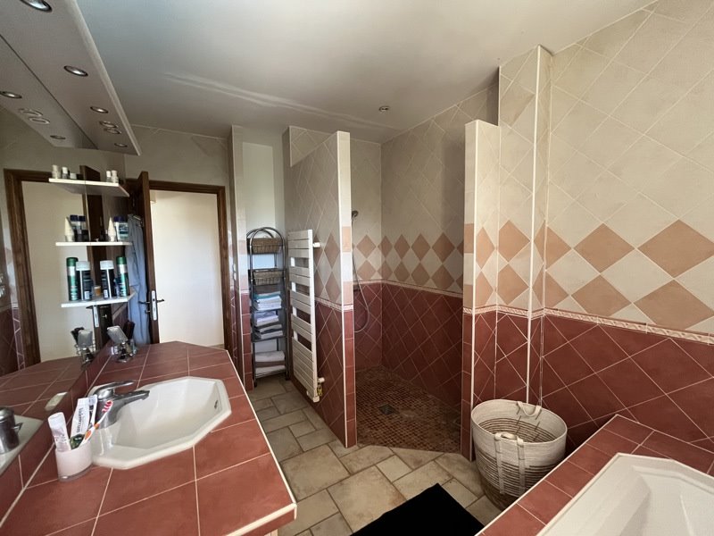 Vente Maison ST JEAN DE VEDAS - 5 pièces -129 m² - (34430)