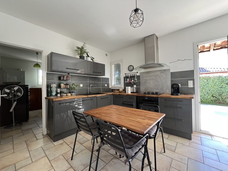 Vente Maison ST JEAN DE VEDAS - 5 pièces -129 m² - (34430)