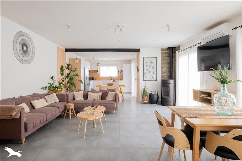 Vente Maison JUVIGNAC - 6 pièces -138 m² - (34990)