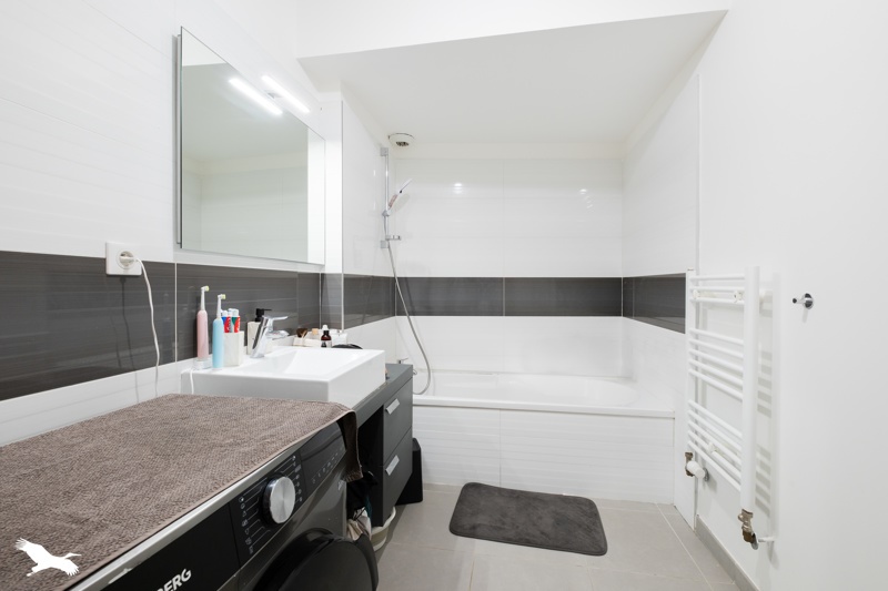 Vente Appartement JUVIGNAC - 3 pièces -66 m² - (34990)