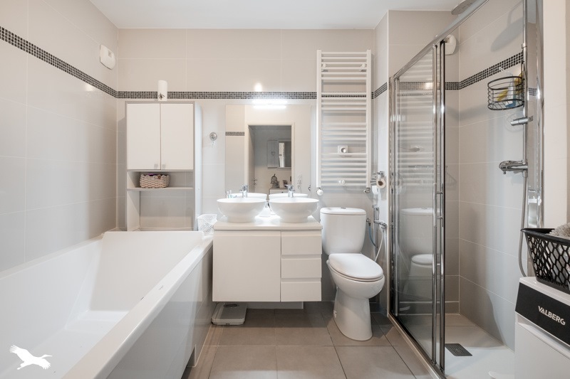 Vente Appartement JUVIGNAC - 4 pièces -84 m² - (34990)