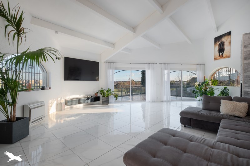Vente Maison JUVIGNAC - 6 pièces -245 m² - (34990)