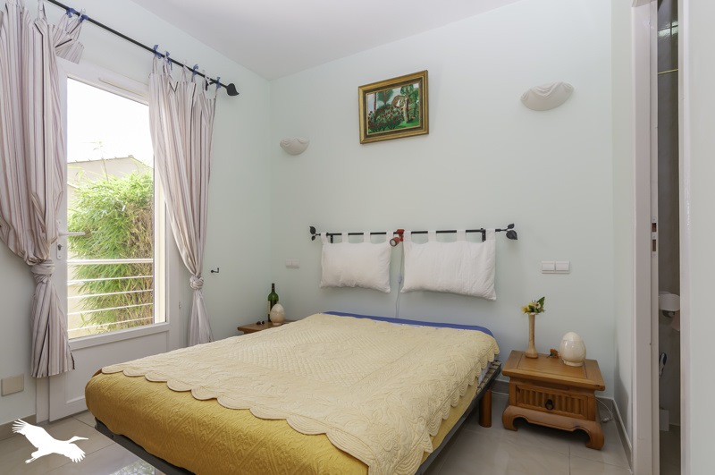 Vente Maison PUISSALICON - 5 pièces -152 m² - (34480)