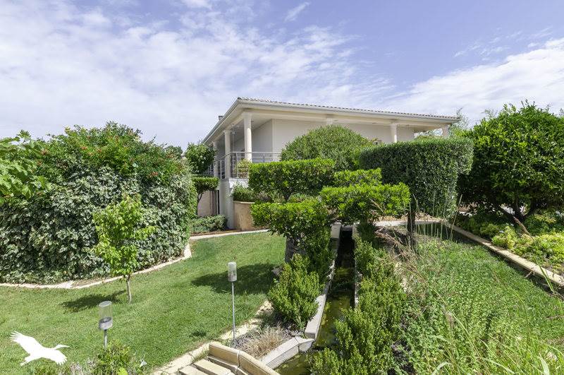 Vente Maison PUISSALICON - 5 pièces -152 m² - (34480)