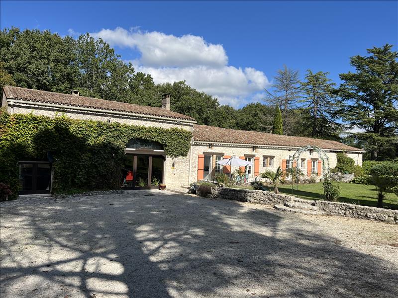Vente Maison LOUBES BERNAC - 8 pièces -310 m² - (47120)