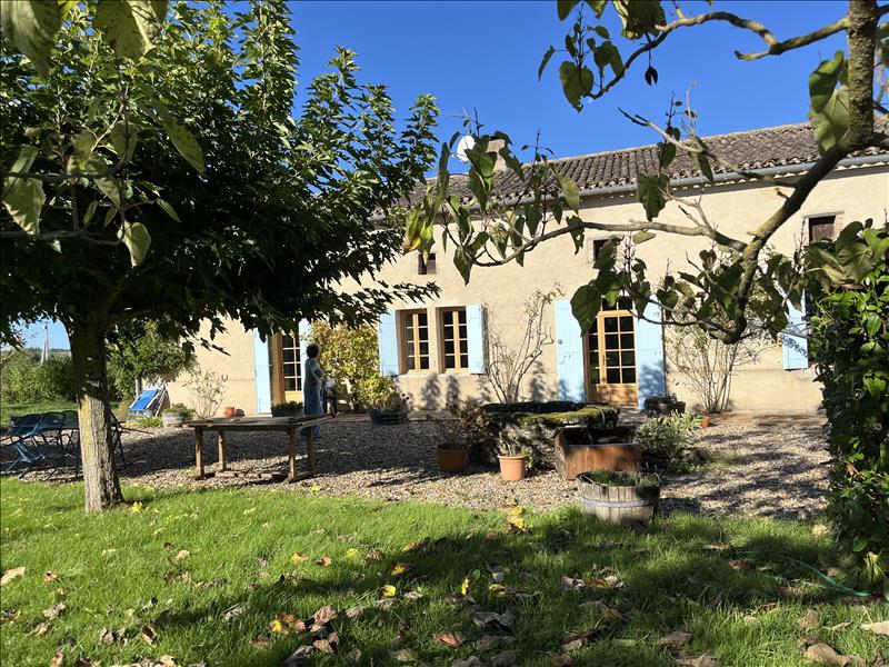 Vente Maison LEVIGNAC DE GUYENNE - 6 pièces -196 m² - (47120)