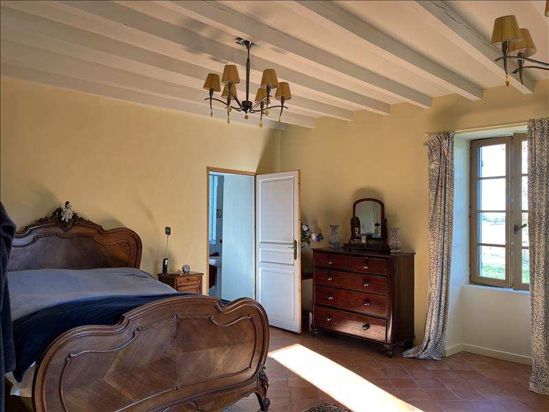 Vente Maison LEVIGNAC DE GUYENNE - 6 pièces -196 m² - (47120)