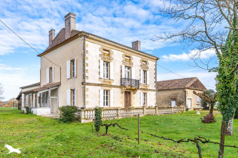 Vente Maison LEVIGNAC DE GUYENNE - 7 pièces -224 m² - (47120)