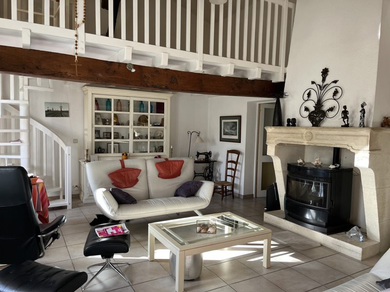 Vente Maison MONSEGUR - 7 pièces -242 m² - (33580)